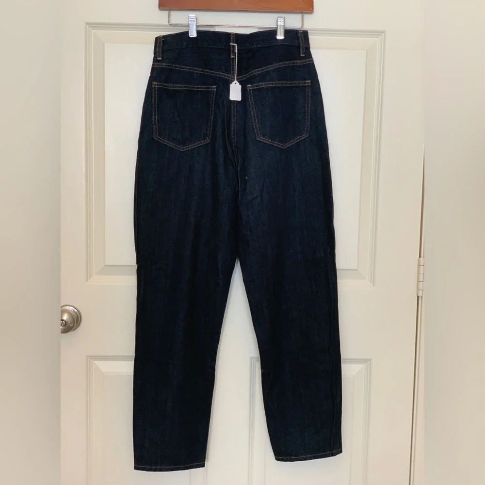 Uniqlo Dark Blue Women's Peg Top Relaxed Fit Ankle Jeans
Size-28” Waist - Picture 4 of 6